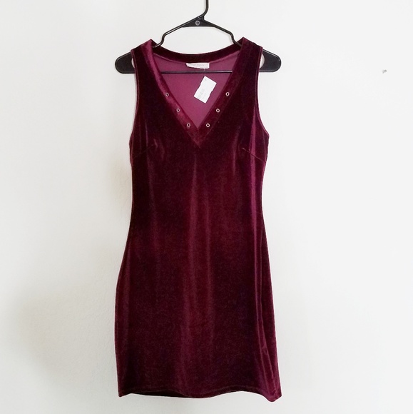 Bear Dance Dresses & Skirts - Bear Dance ANGL Red Burgundy Wine Velvet Dress L